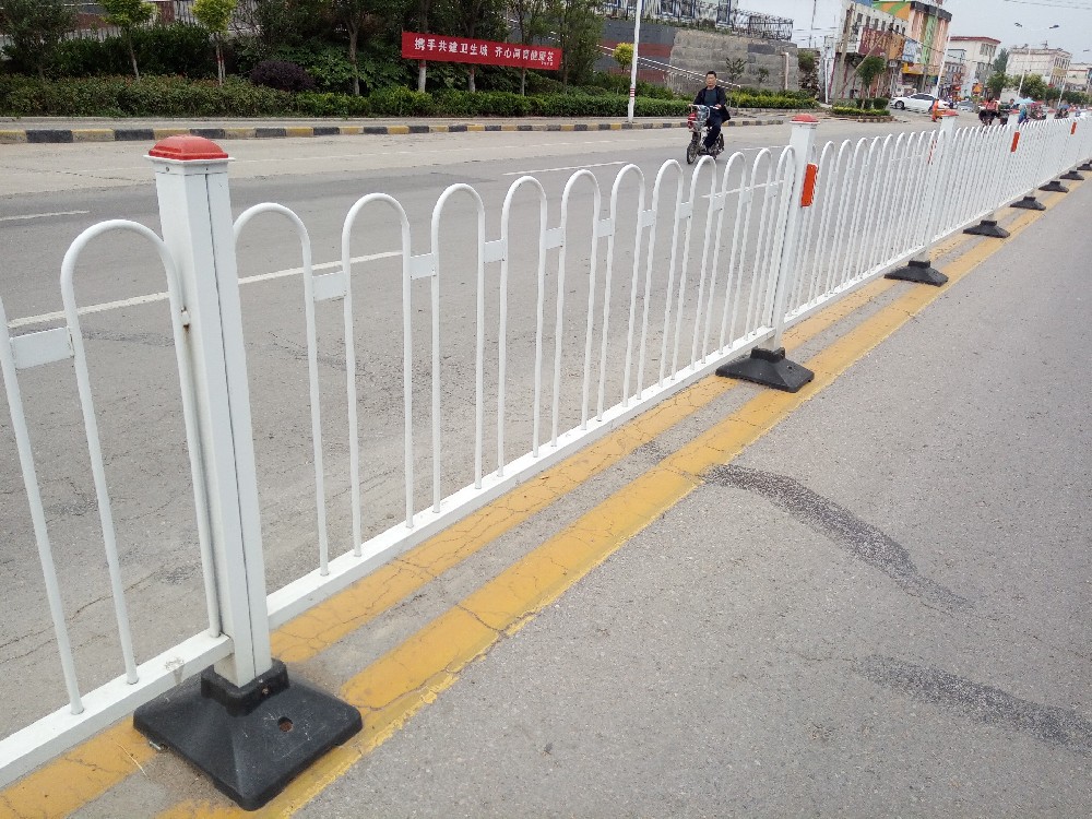 道路护栏