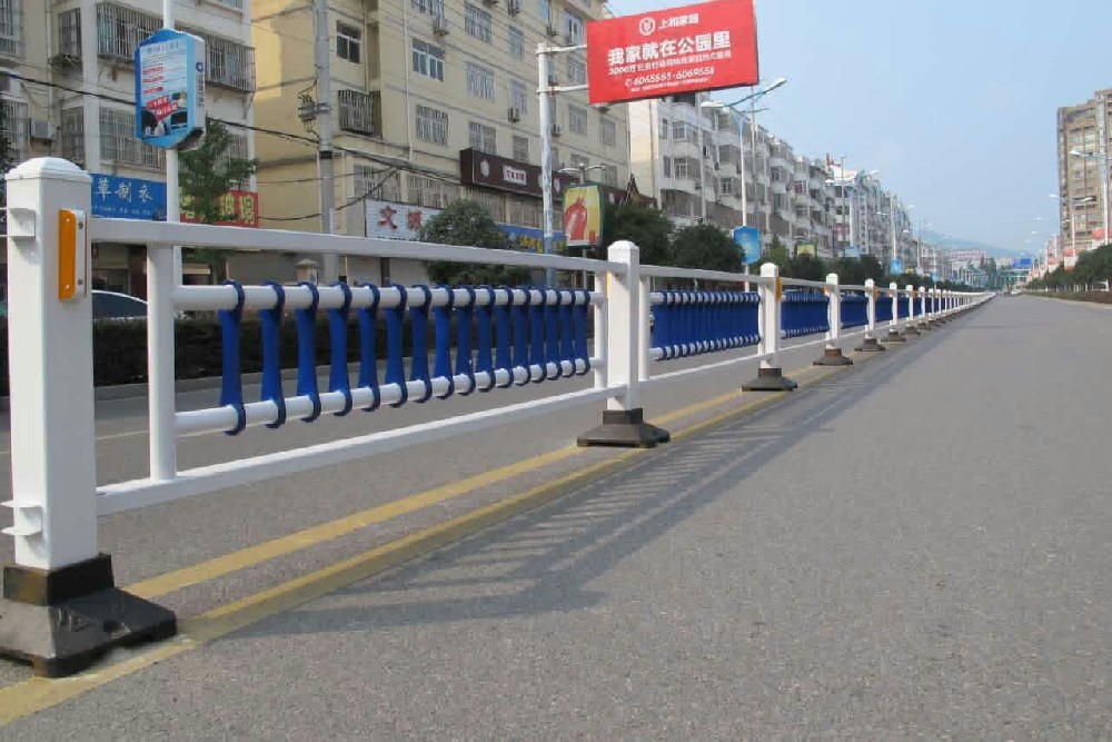 道路护栏