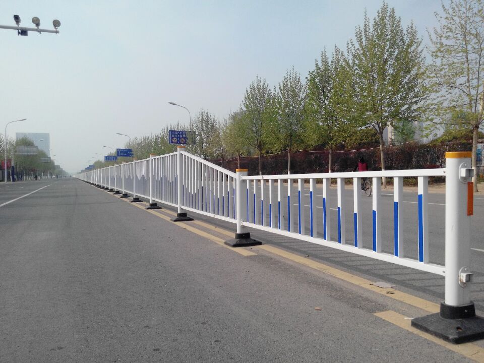 道路护栏