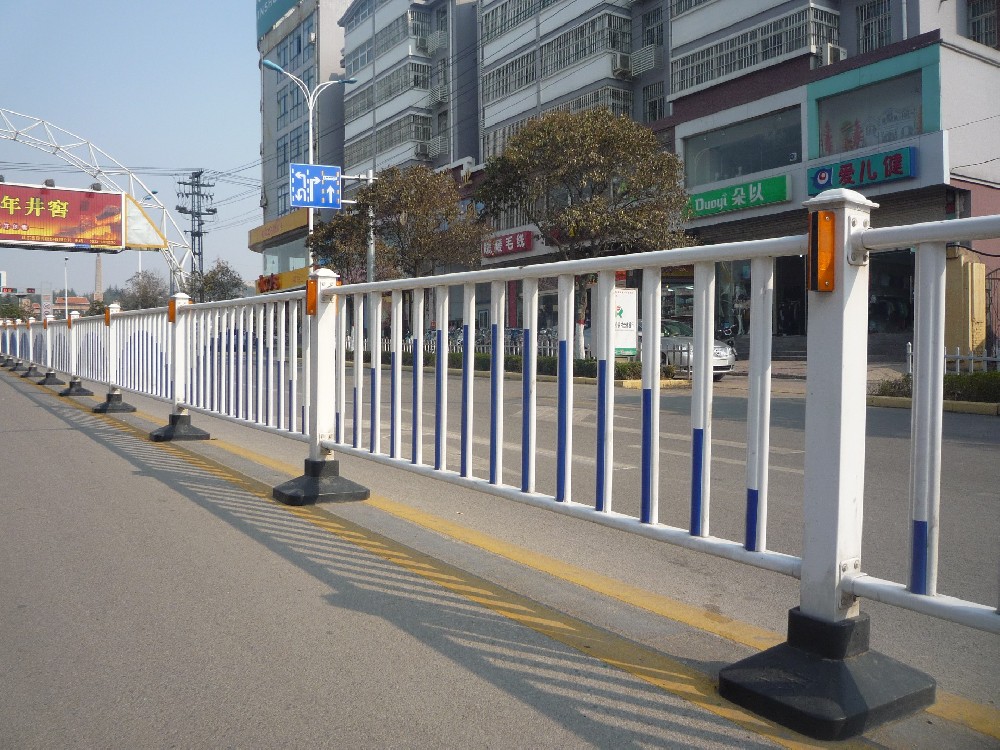 道路护栏