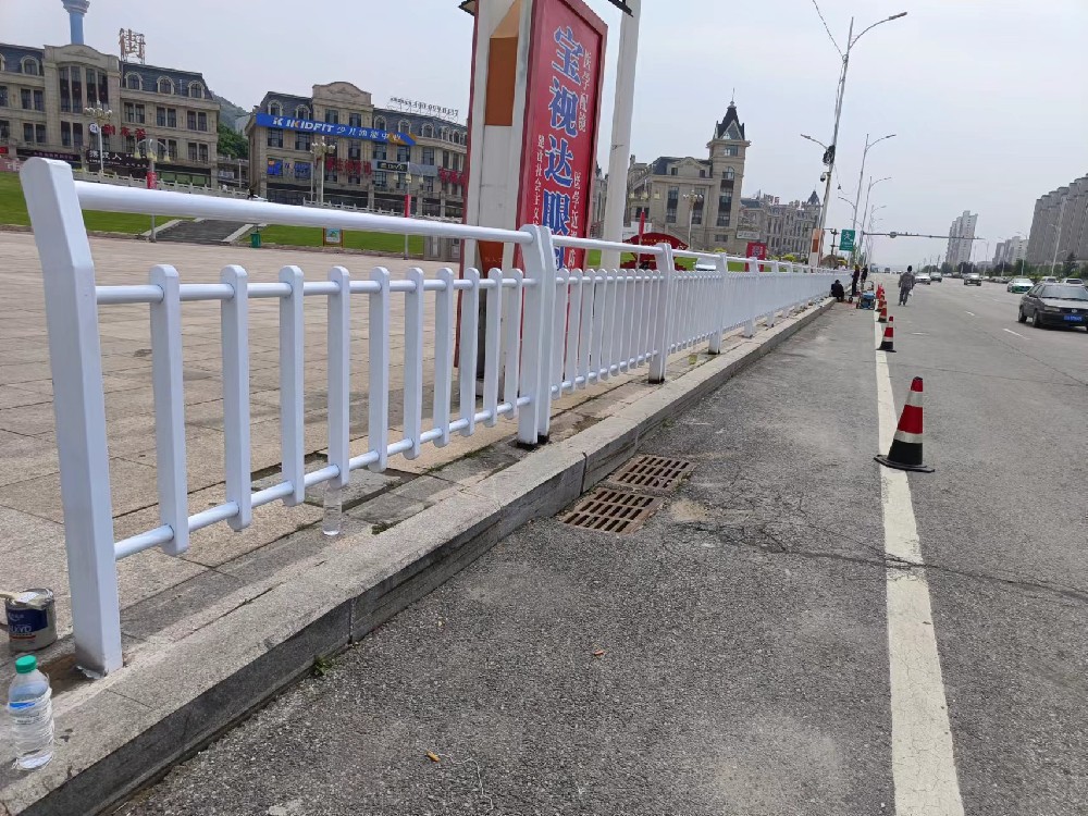 道路护栏