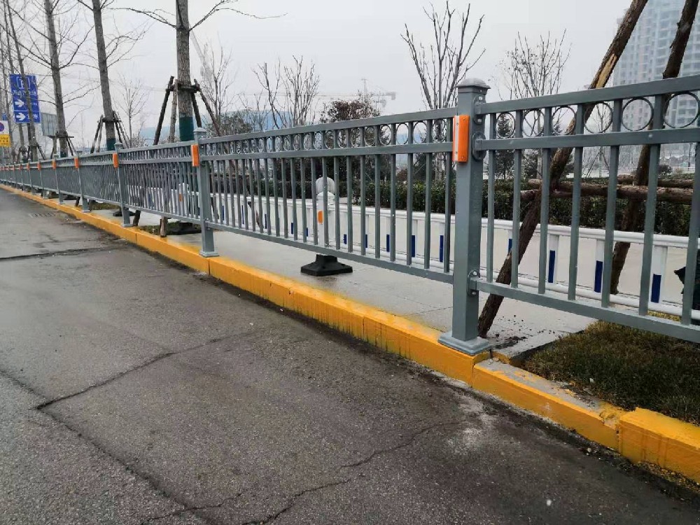 道路护栏